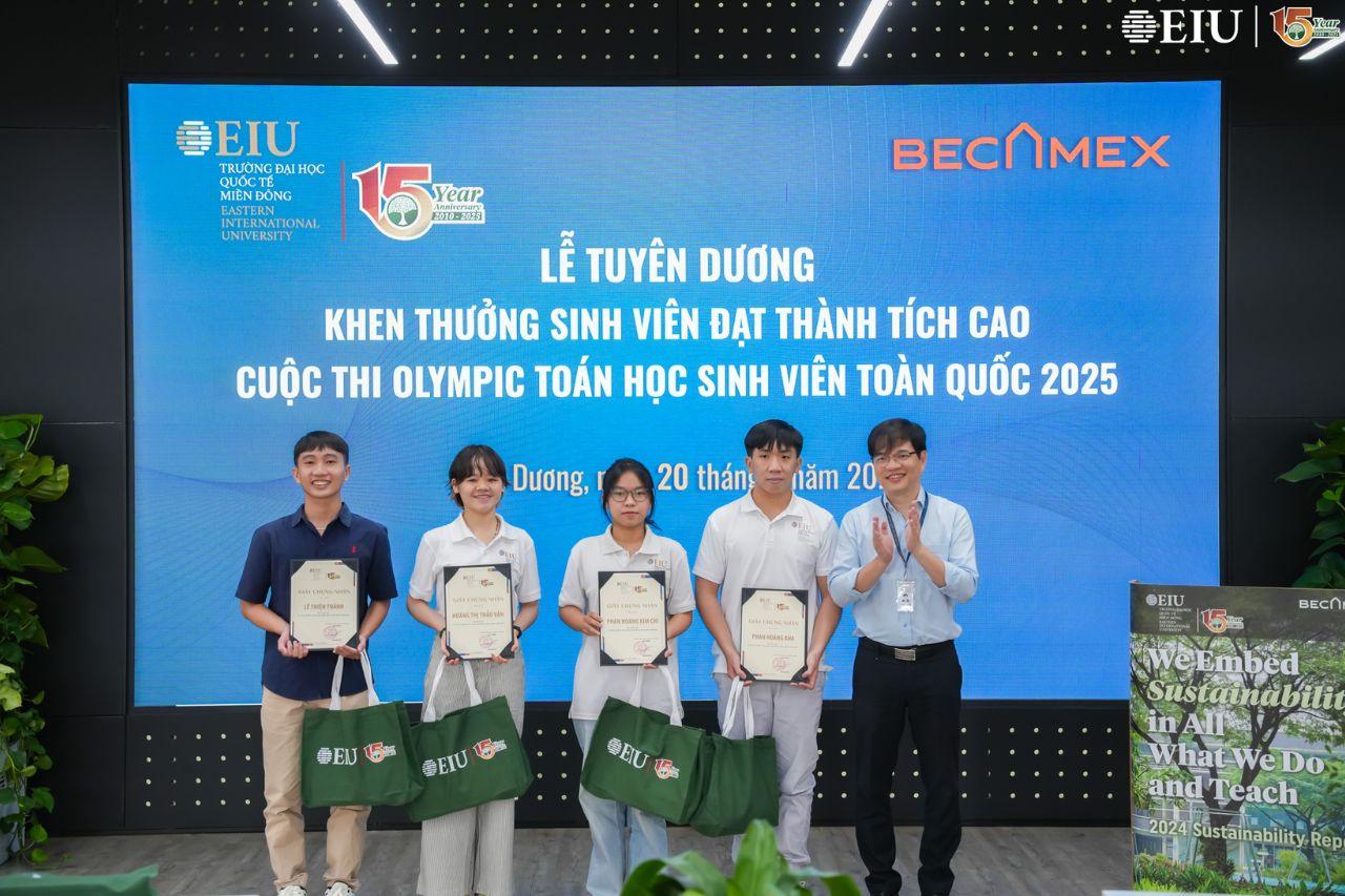 EIU trao học bổng Olympic Toán học