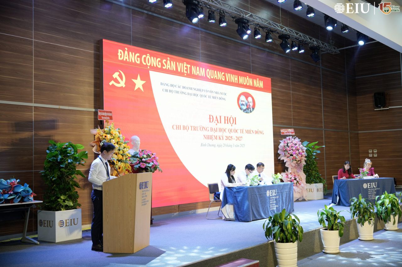 Đại hội chi bộ Trường Đại học Quốc tế Miền Đông nhiệm kỳ 2025-2027