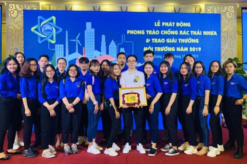 Sinh viên EIU nhận giải thưởng vì môi trường