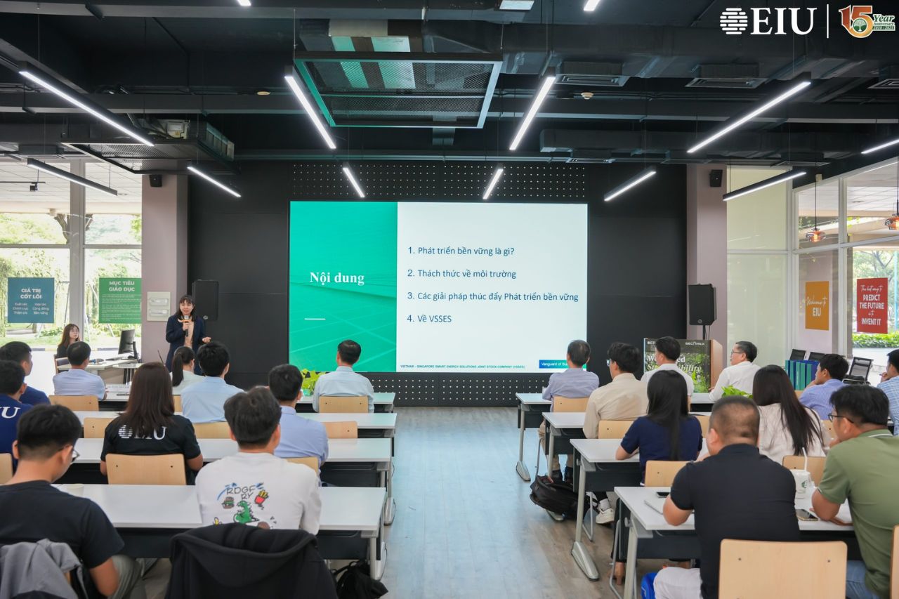 Các chuyên gia từ VSSES chia sẻ tại Hội thảo