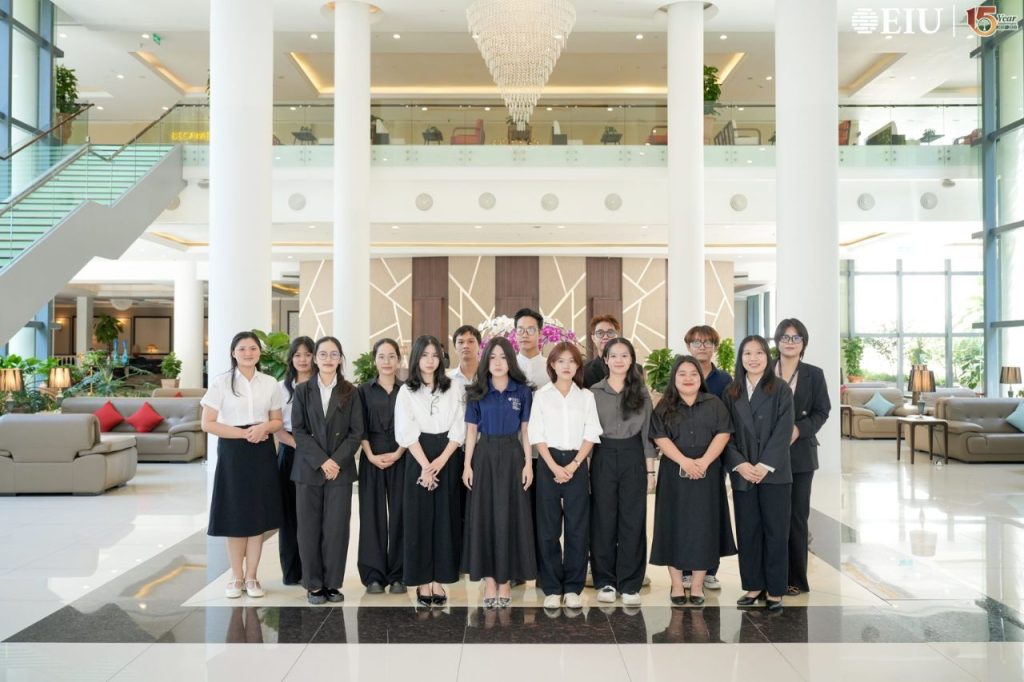 Sinh viên QTKD kiến tập tại doanh nghiệp