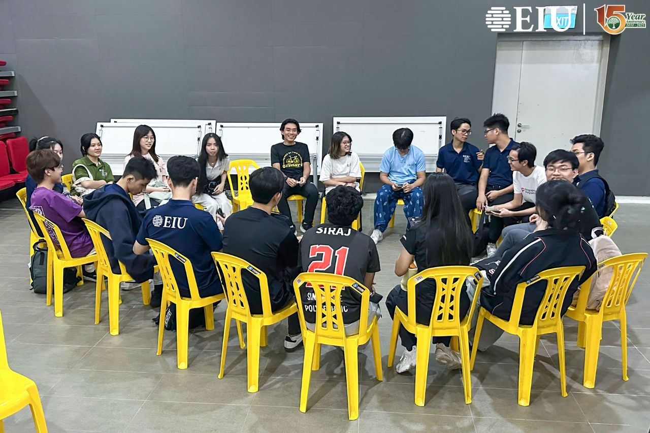 30 sinh viên EIu và hành trình học tập vì cộng đồng tại SIngapore