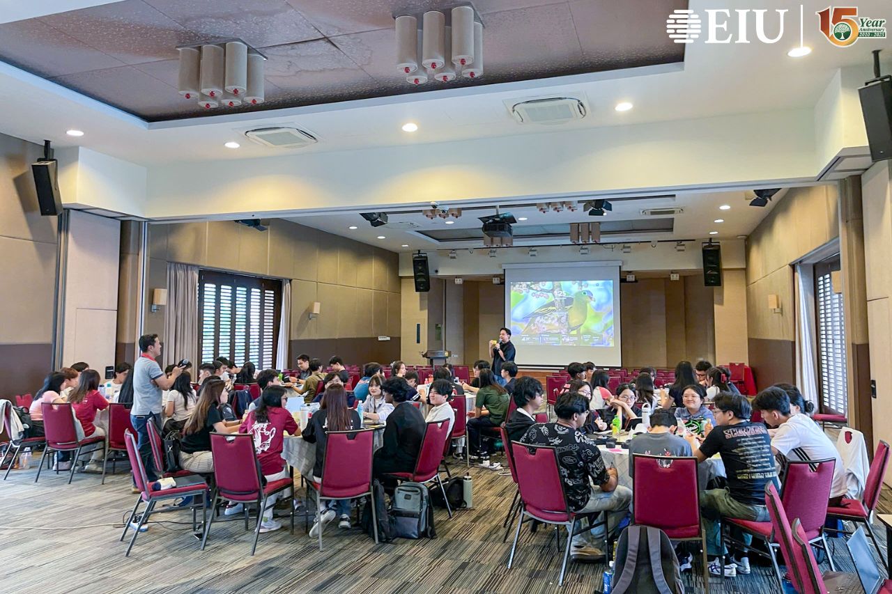 30 sinh viên EIu và hành trình học tập vì cộng đồng tại SIngapore