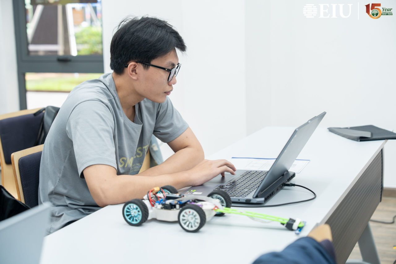 Sản phẩm kỹ thuật tại chương trình