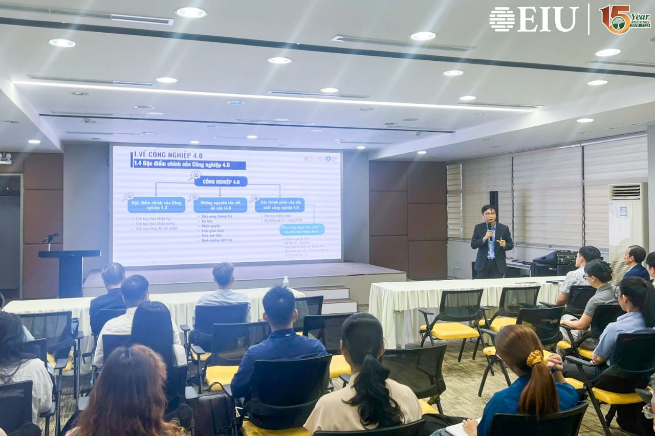 TS Lê Ngọc Huẩn chia sẻ tại chương trình