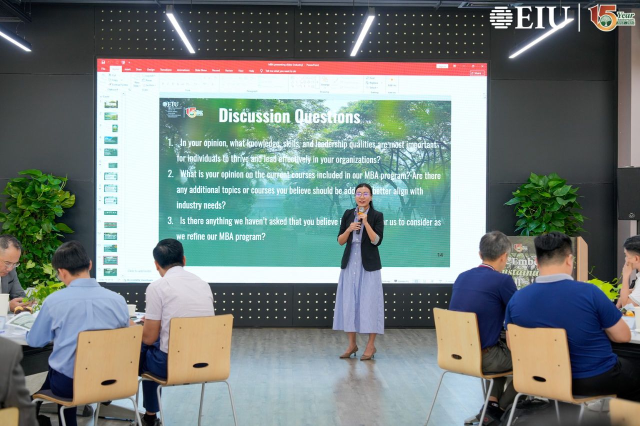 Giám đốc chương trình ngành QTKD chia sẻ