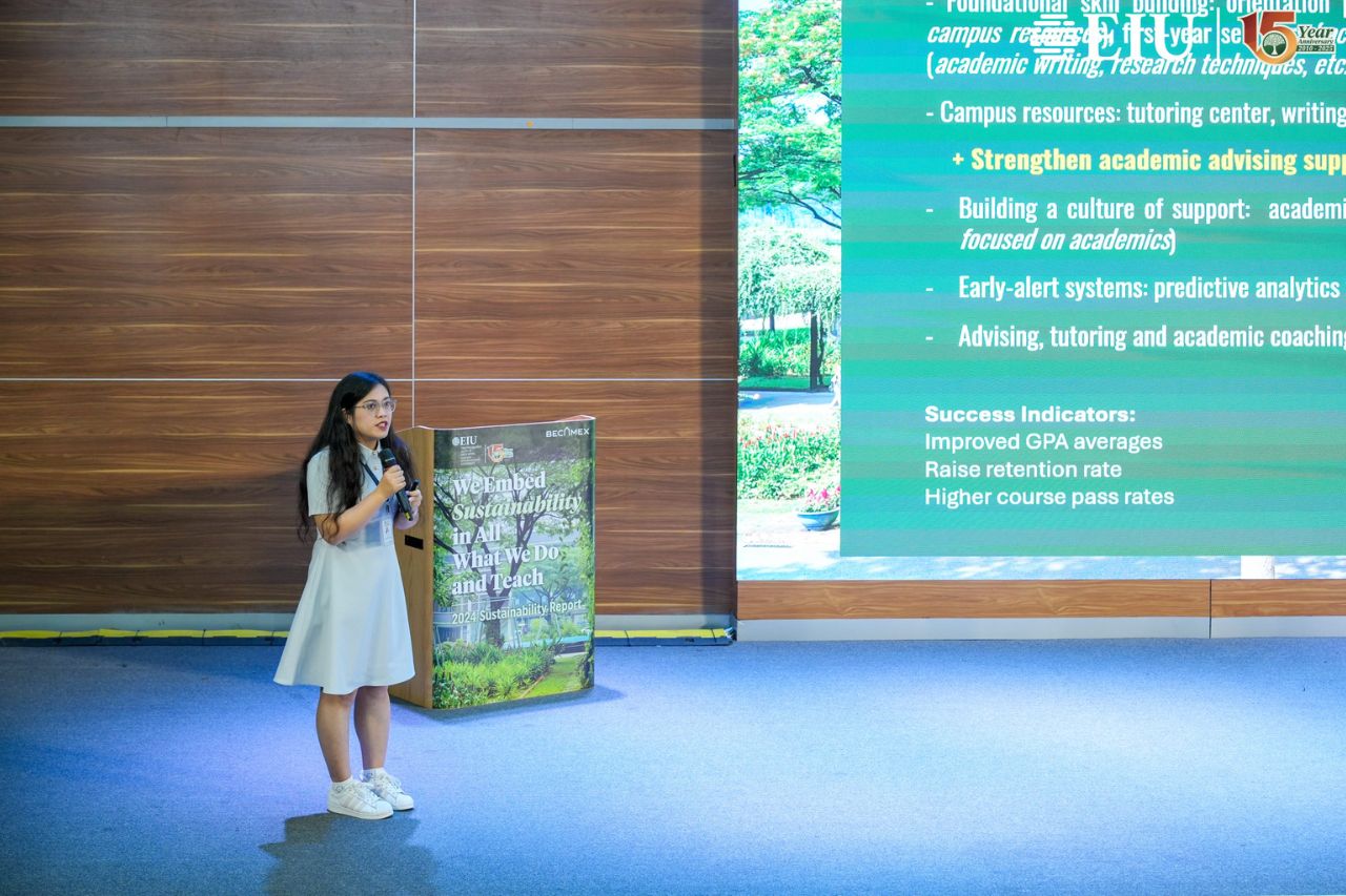 ThS Đặng Thị Thảo Lan chia sẻ tại chương trình
