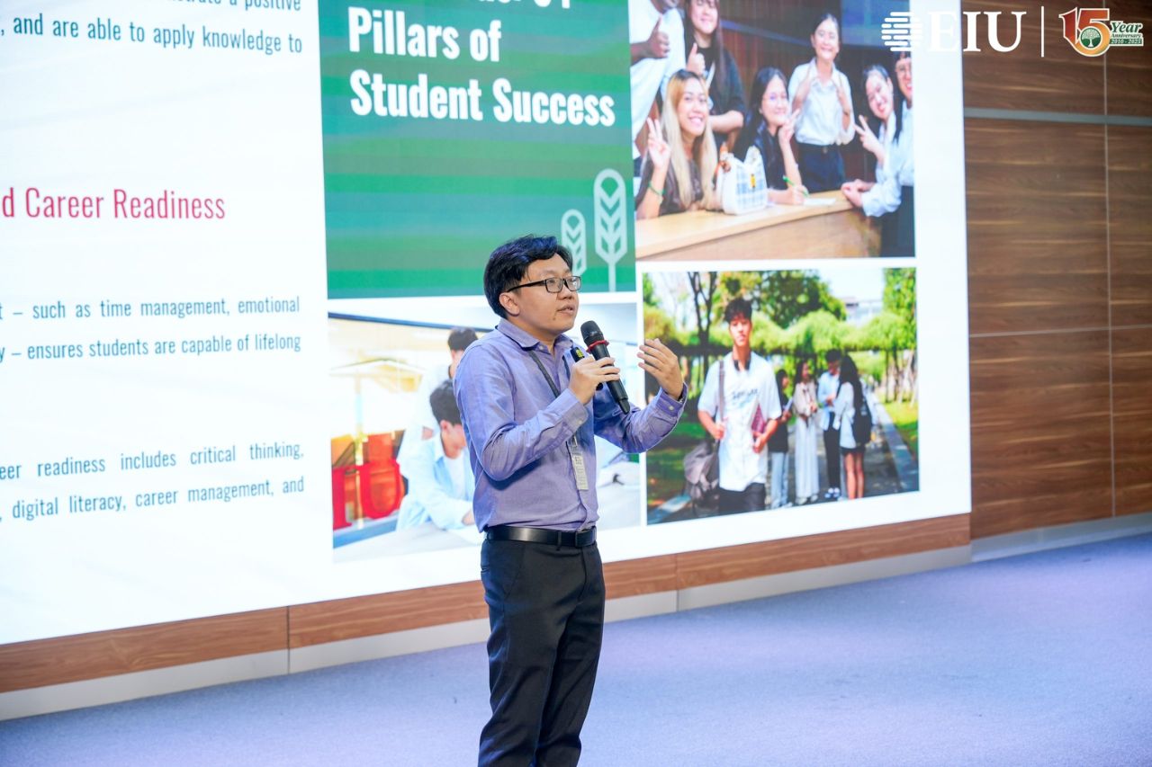 ThS Mai Sơn Tùng chia sẻ tại chương trình