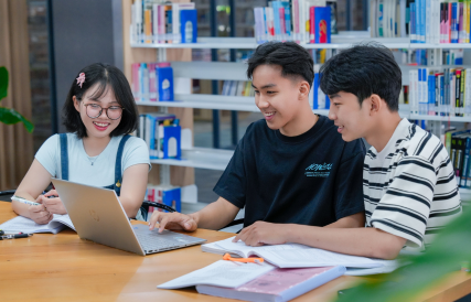 Học phí học bổng EIU