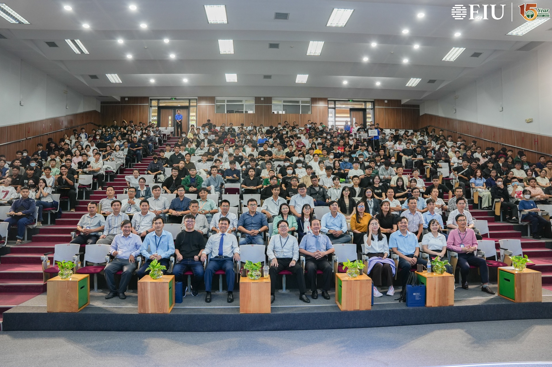 khoa-soe-chao-don-tan-sinh-vien-khoa-2025 (7) khoa-soe-chao-don-tan-sinh-vien-khoa-2025 (7)