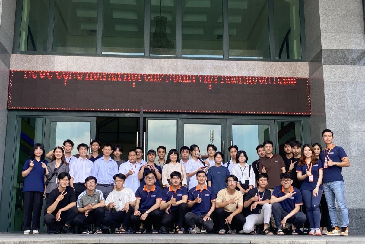 Kiến tập tại Công ty VNCHIP