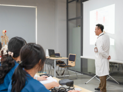 Khoa ĐIều dưỡng EIU Khoa ĐIều dưỡng EIU